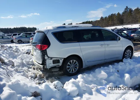 2018 Chrysler Pacifica Touring L z USA, uszkodzony, nr VIN 2C4RC1BG8JR280305